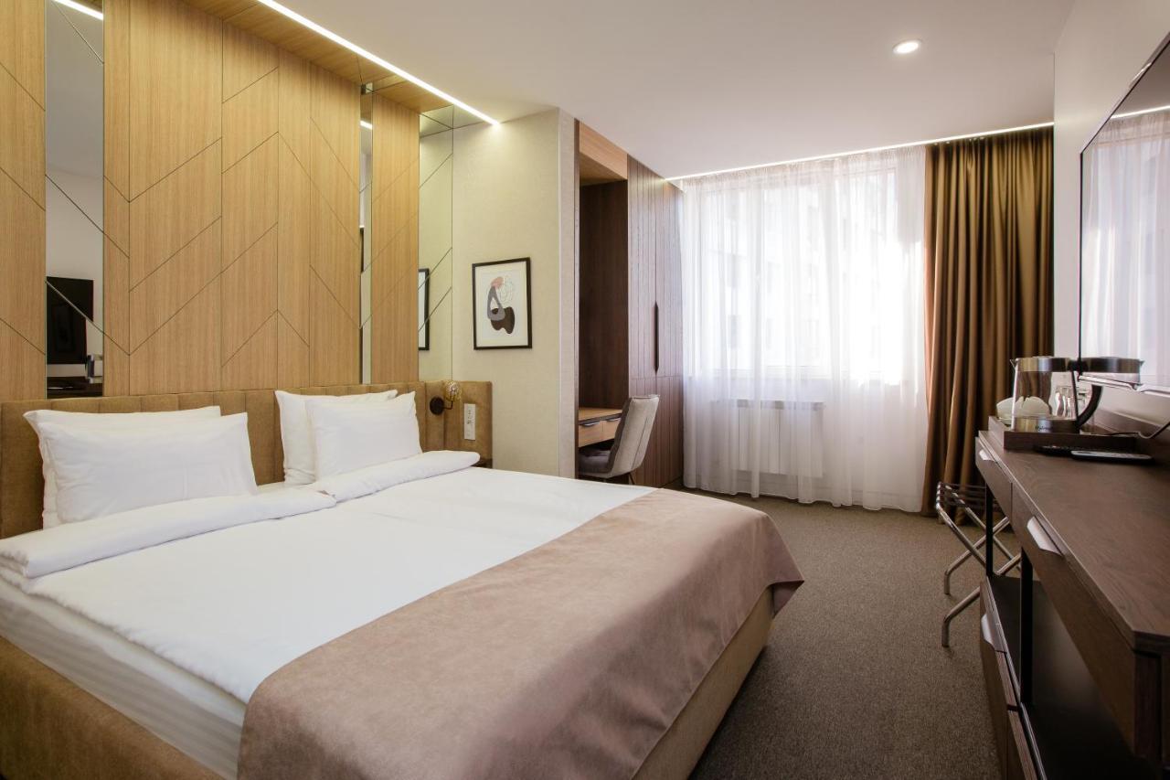 Cartez Hotel エレバン エクステリア 写真