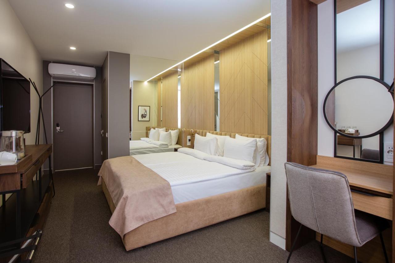 Cartez Hotel エレバン エクステリア 写真