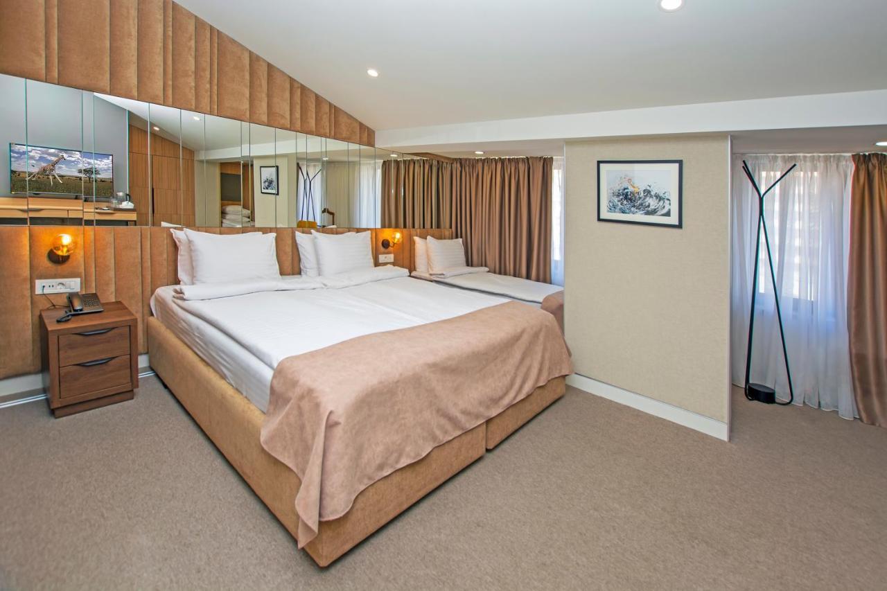Cartez Hotel エレバン エクステリア 写真