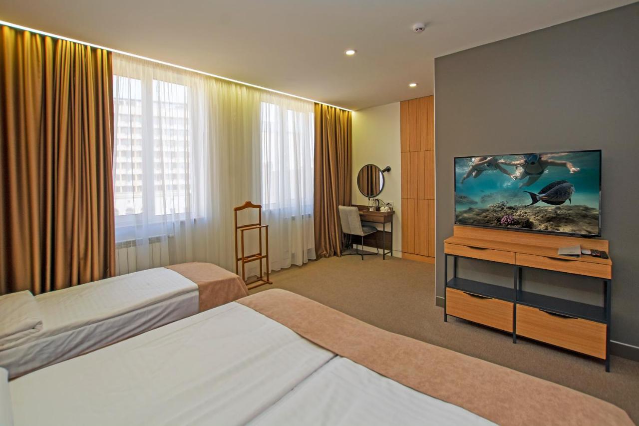Cartez Hotel エレバン エクステリア 写真