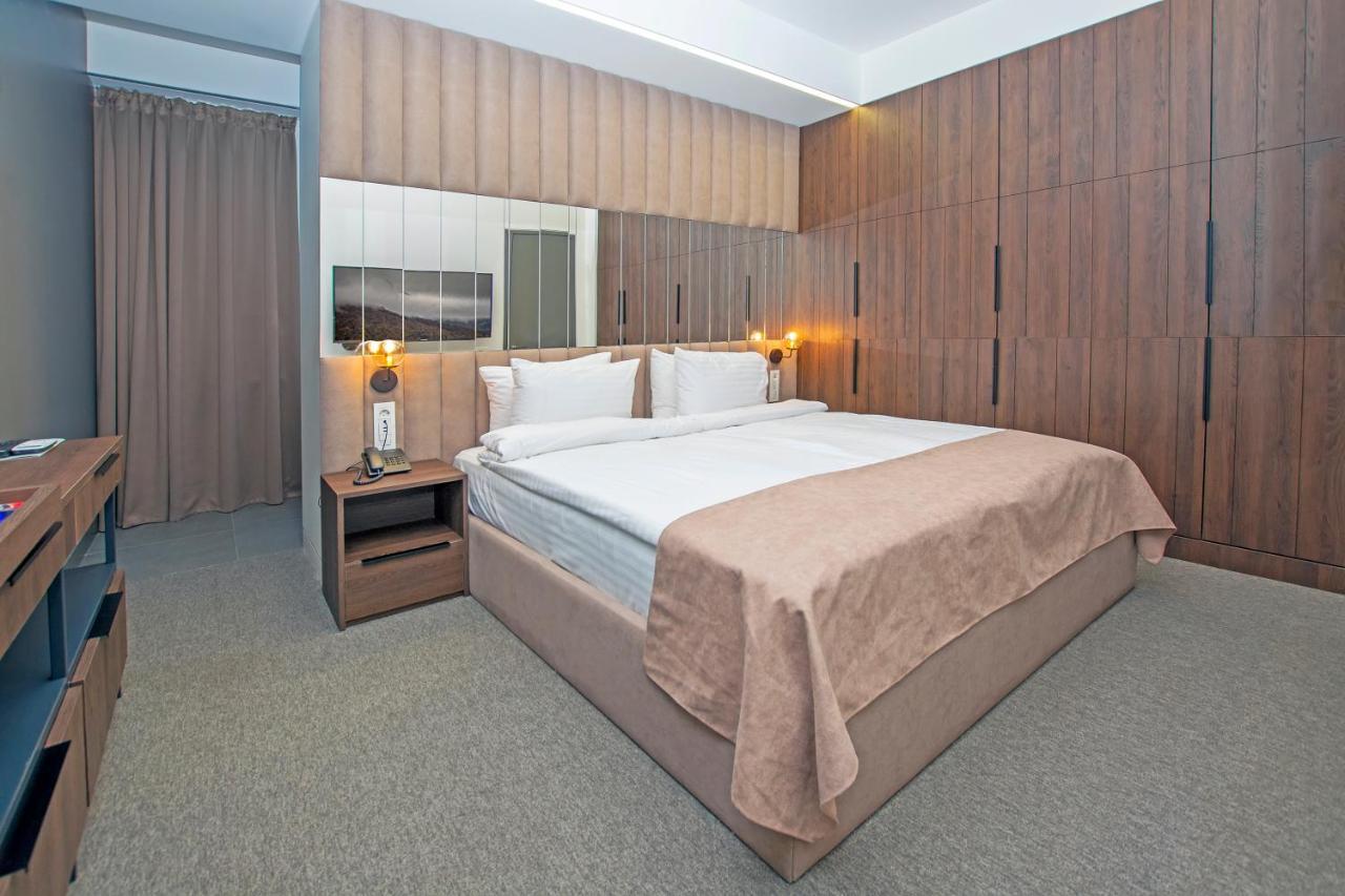 Cartez Hotel エレバン エクステリア 写真