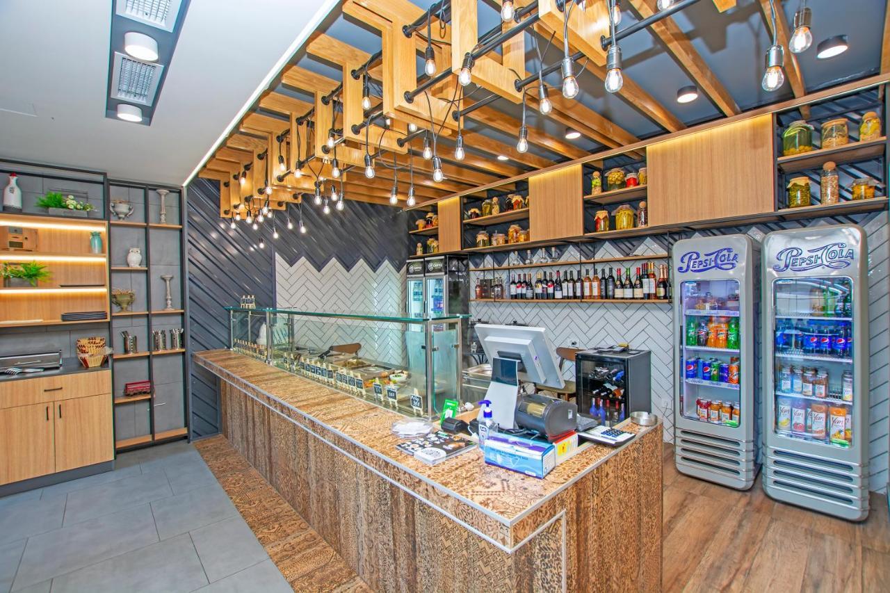Cartez Hotel エレバン エクステリア 写真