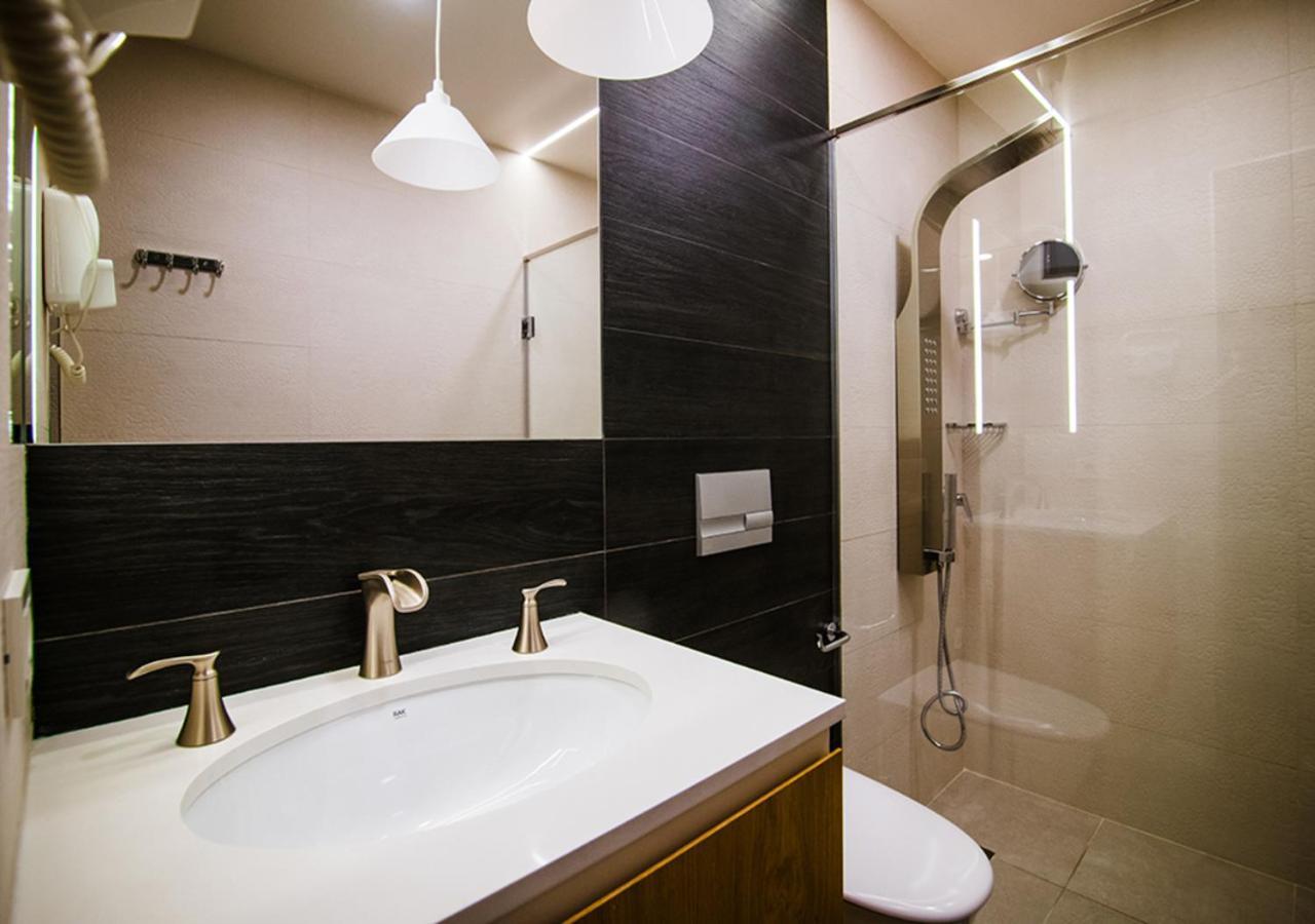 Cartez Hotel エレバン エクステリア 写真